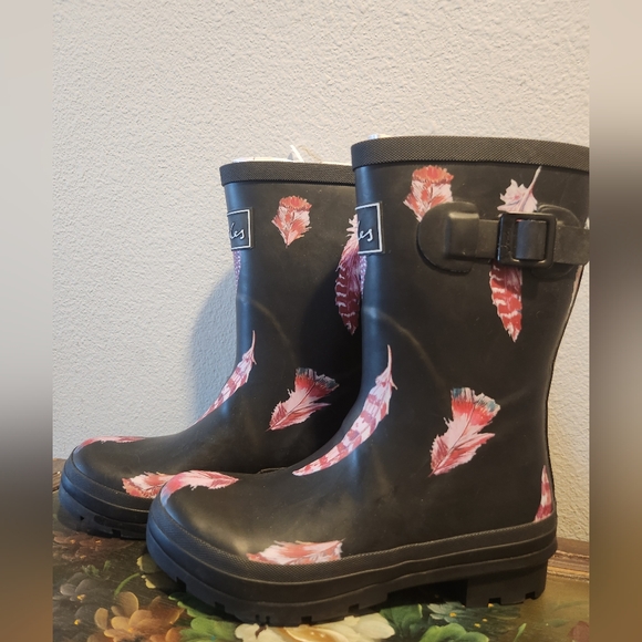 Joules Women's Black and Pink Feather Rain Boots - Picture 1 of 13